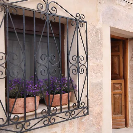 Ferienhaus Wabisabi Townhouse Montejo de la Vega de la Serrezuela